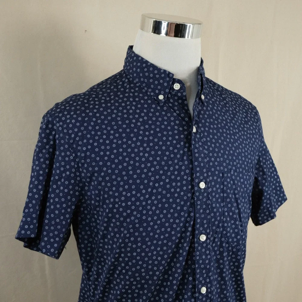 J. Crew Medium Slim Untucked Button Down Shirt Navy White Floral Stretch Mens
